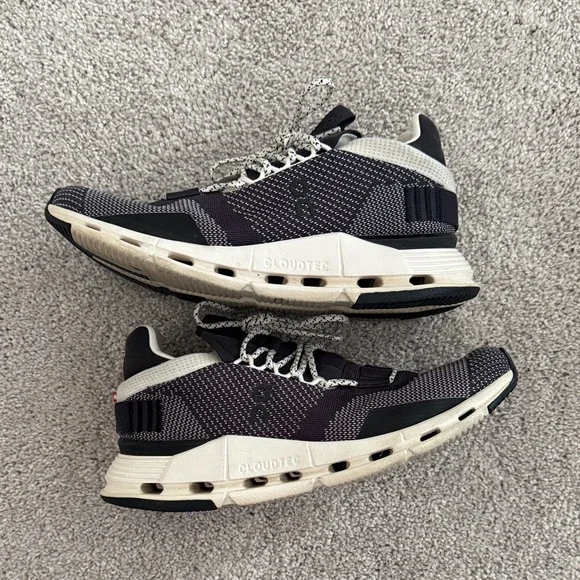 On Running Black and Purple Athletic Shoes - Picture 5 of 7